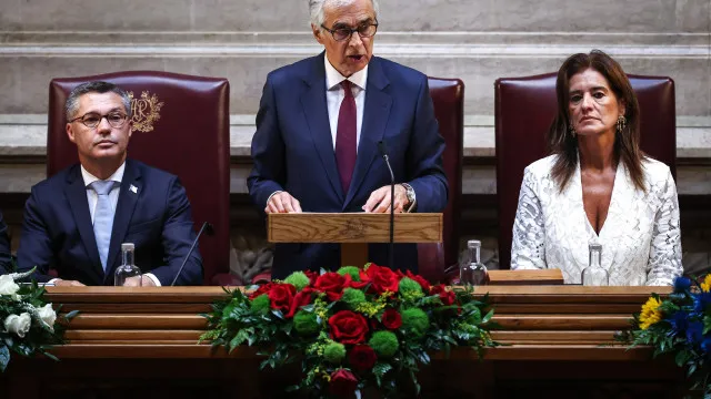 
                    Aguiar-Branco: Autonomia dos Açores e Madeira 