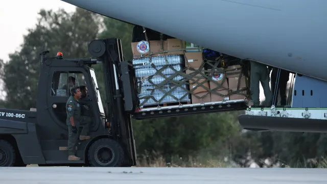 
                    Duas ambulâncias e ajuda humanitária seguem hoje para a Venezuela
                