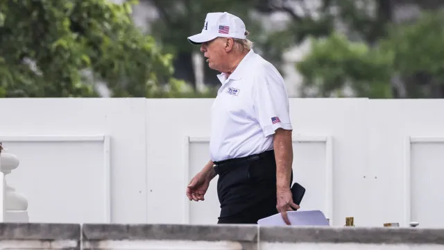 
                    Trump afirma que Irão 