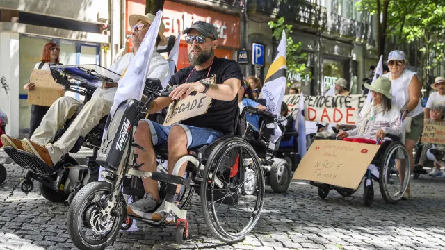 
                    Marcha pela 