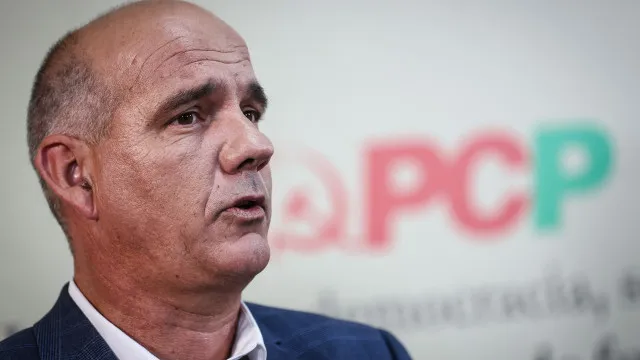 FundaÃ§Ã£o de Portugal. PCP diz que nomeaÃ§Ã£o de Portas "nÃ£o Ã© adequada"