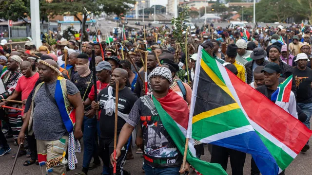 
                    Milhares protestam na África do Sul contra imigração ilegal. 