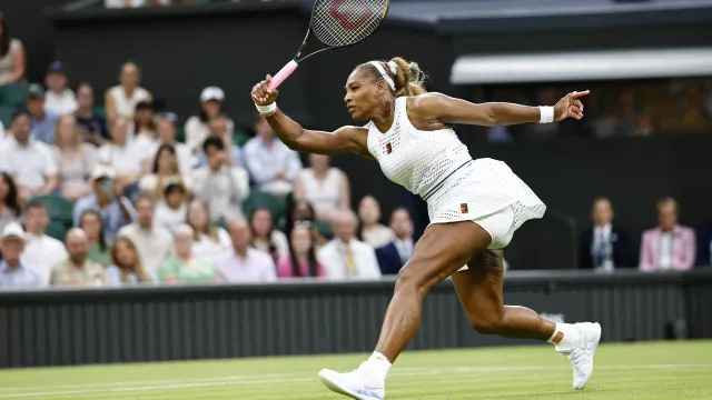 
                    Serena Williams derrotada em Wimbledon no regresso em singulares
                