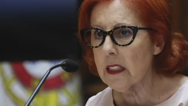 Combustíveis não descem ao ritmo da subida. Governo pede explicações