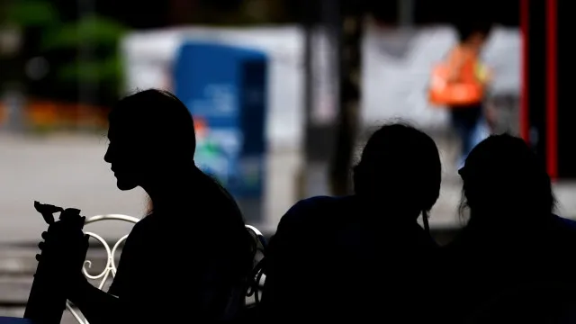 
                    Aviso amarelo devido ao calor alargado a mais 5 distritos: As previsões
                