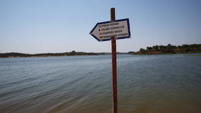 
                    Retomadas buscas por homem desaparecido na albufeira de Alqueva
                