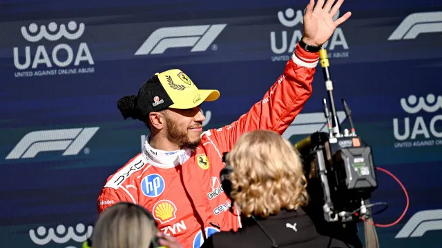 
                    Hamilton conquista 'pole' para sprint em casa no GP da Grã-Bretanha
                