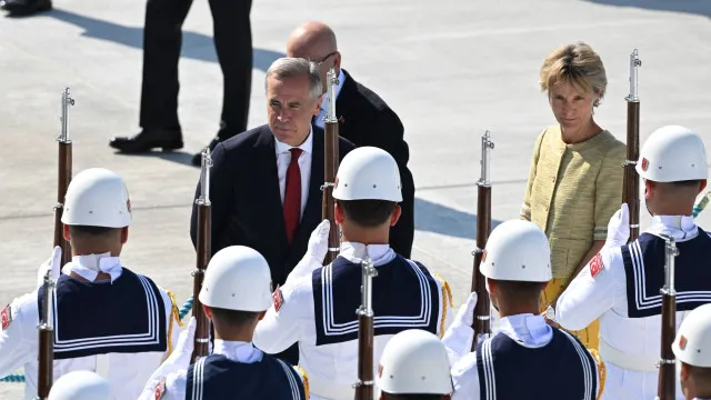 
                    Canadá anuncia novo pacote de ajuda à Ucrânia no valor de 570 milhões
                