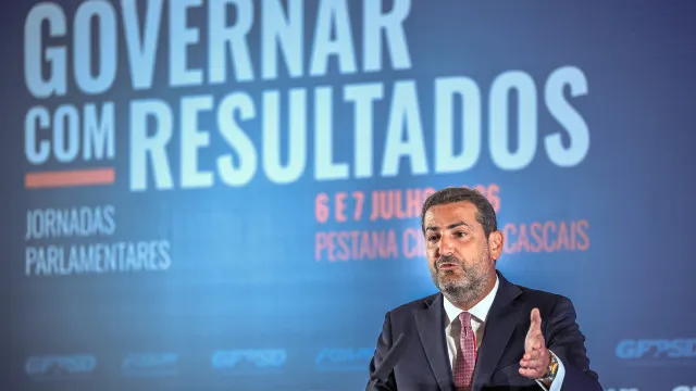 Hugo Soares critica cidadãos que "passaram ao lado" sem ajudar PSP