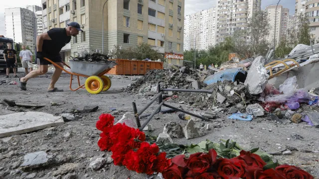
                    Ucrânia: Junho foi o mês com mais vítimas civis desde início da guerra
                