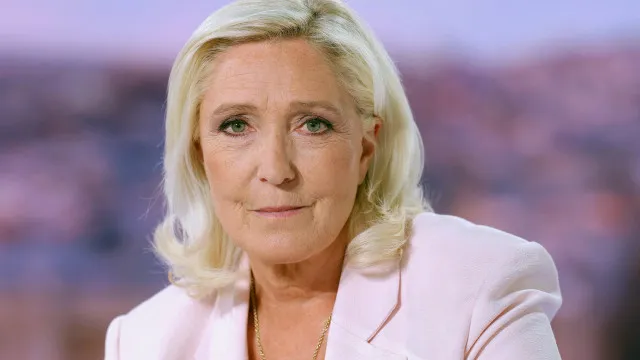 Marine Le Pen critica governo espanhol por entrada de migrantes