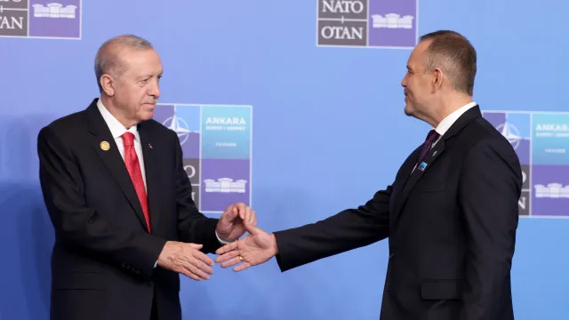 Turquia avisa UE que limitar investimentos em Defesa prejudica NATO