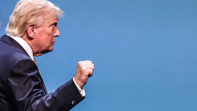 Trump confirma que trocou de aviÃ£o na Turquia: "FaÃ§o o que me mandam"