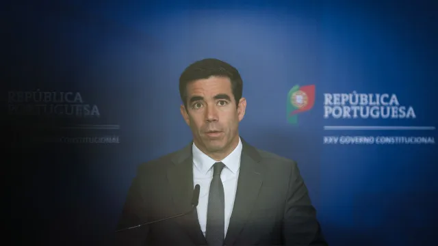 Governo diz que 73% dos exames nacionais distribuÃdos estÃ£o corrigidos