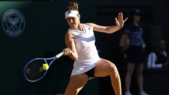 Wimbledon: Linda Noskova bate Muchova e conquista primeiro Grand Slam