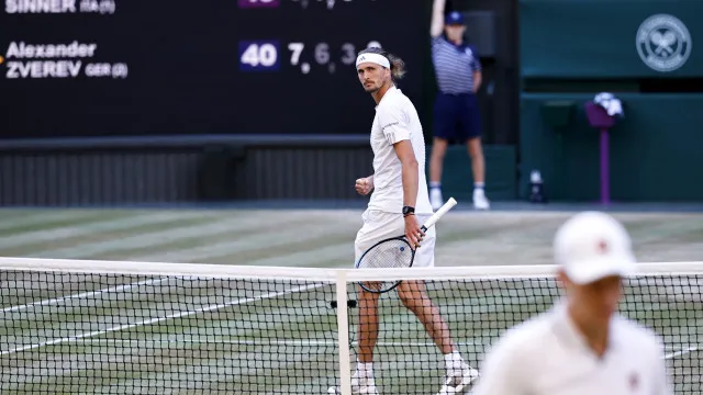 
                    Zverev sobe a segundo do ranking de ténis após final em Wimbledon
                