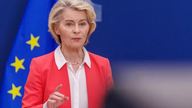 Comissão Europeia defende vedar acesso dos mais jovens a redes sociais