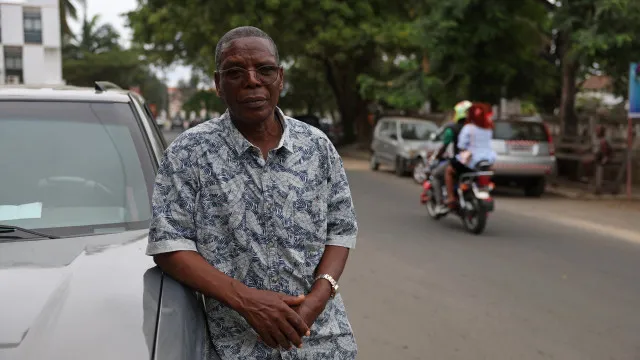 
                    Candidato quer mudar o nome e a bandeira de São Tomé e Príncipe
                