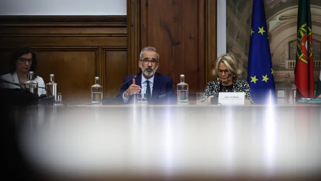 
                    Rangel diz que alargamento da UE avança 