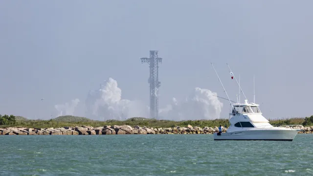 SpaceX. Falha nos motores leva a cancelamento de descolagem do Starship