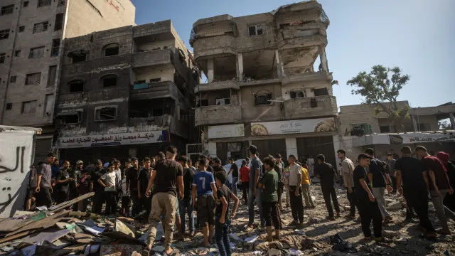 
                    Onze mortos em ataques israelitas em Gaza - incluindo casal e 3 filhos
                