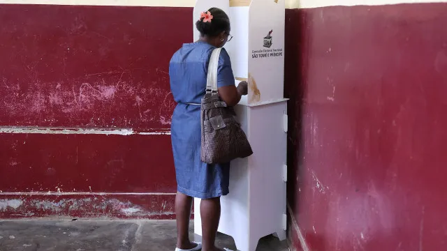 Urnas abrem em ambiente tranquilo e sem filas em SÃ£o TomÃ© e PrÃncipe