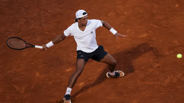 Estoril Open: Henrique Rocha perde com finalista de 2024