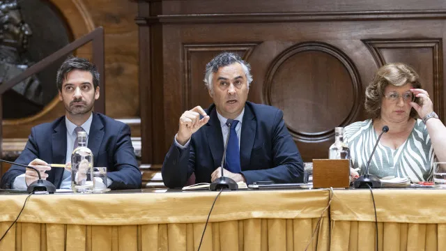 
                    Detalhes da época especial de exames serão divulgados hoje
                