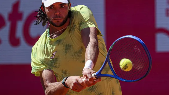 
                    Jaime Faria já conhece adversário da estreia nos quartos do Estoril Open
                