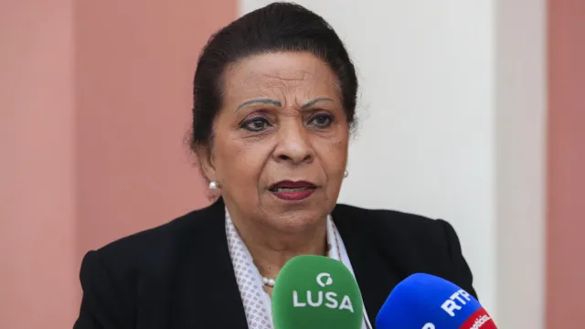 
                    CPLP defende liberdade total para Domingos Simões Pereira
                