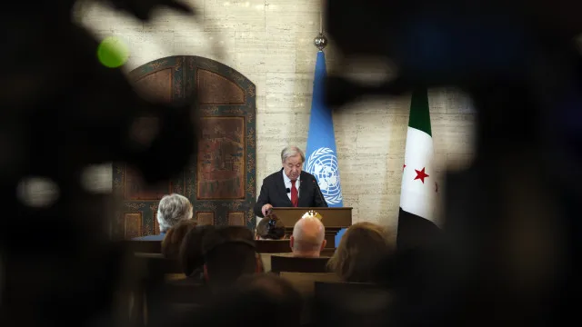 Guterres apela em Damasco ao apoio internacional para reconstruir a Síria