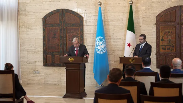 
                    Guterres pede levantamento imediato de todas as sanções contra a Síria
                