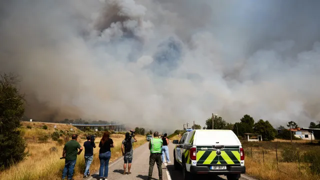 Dominado incÃªndio na Guarda