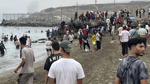Pelo menos 24 mortos em Ceuta. Centenas estÃ£o a voltar a Marrocos