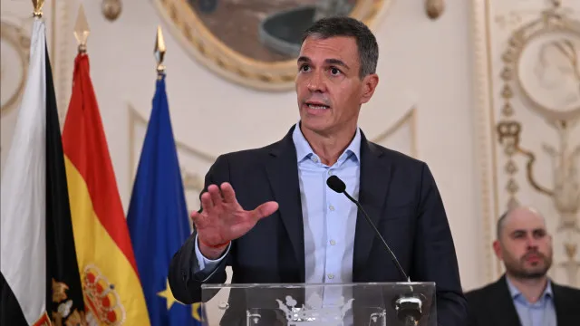 
                    Itália recusa levantar controlos e Espanha responde na mesma moeda
                