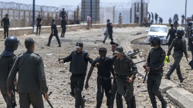 
                    Recuperados 67 cadáveres na costa de Ceuta
                