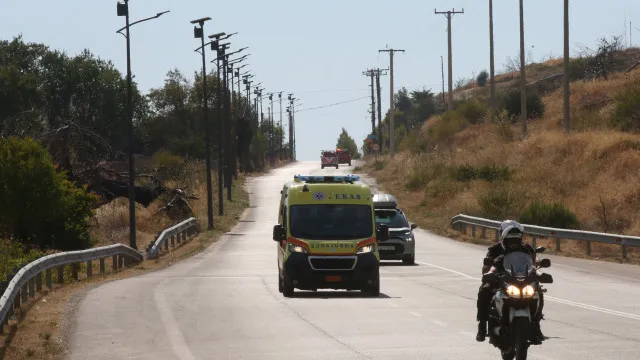 
                    Dois pilotos mortos em colisão no ar durante combate a fogos na Grécia
                