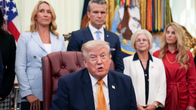 Donald Trump fala em "Ãºltima oportunidade" para acordo com TeerÃ£o