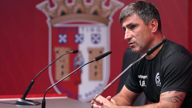 Treinador do DÃnamo Minsk admite ter mais ritmo do que o Sp. Braga