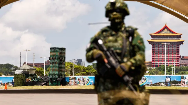 Taiwan arranca com manobras militares para responder a eventual invasÃ£o