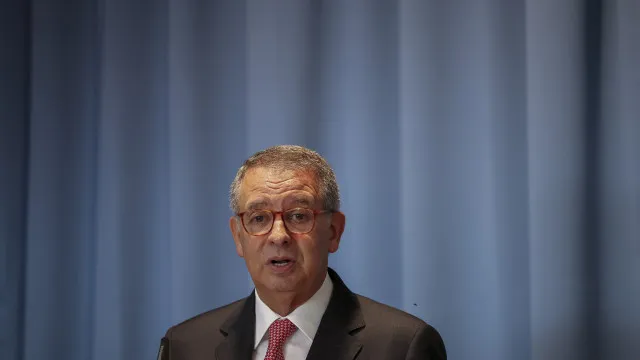 Resposta social? "É inaceitável que o Estado se tenha demitido"