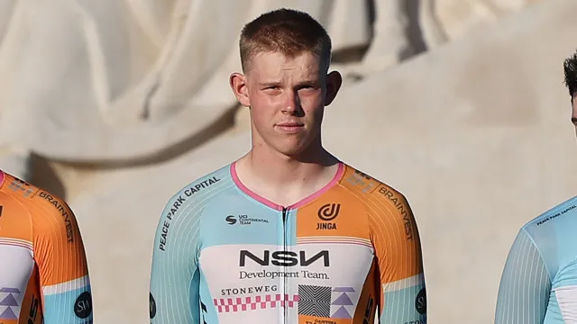 
                    Volta: Corrida decide-se na Senhora da Graça após morte de Finlay Tarling
                