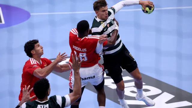 
                    Sporting bate Benfica e conquista Supertaça pela quarta vez consecutiva
                