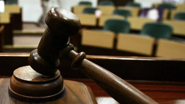 
                    Casal acusado de matar idoso em Aljustrel começa a ser julgado 3.ª-feira
                