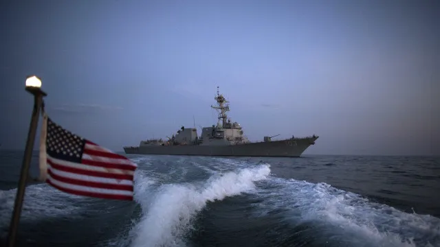 
                    Alerta falso de IA quase levou Estados Unidos a intercetar navio chinês
                