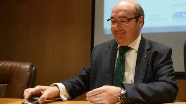 
                    Hermínio Loureiro e Isidro Figueiredo condenados por prevaricação
                