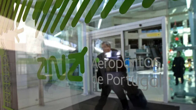 
                    Novo aeroporto em 2035 ou 2037? Governo tenta antecipar abertura
                