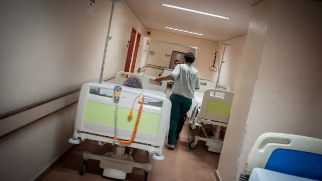 
                    Espera nas urgências volta a subir, quase nove horas no Amadora-Sintra
                