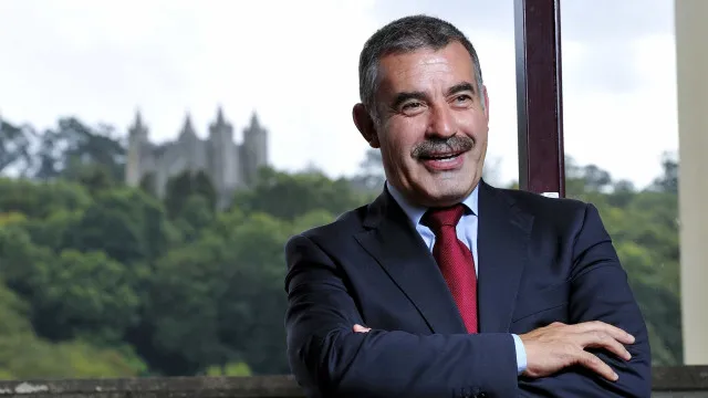 “Os EUA são claramente o grande farol da liberdade e da democracia”