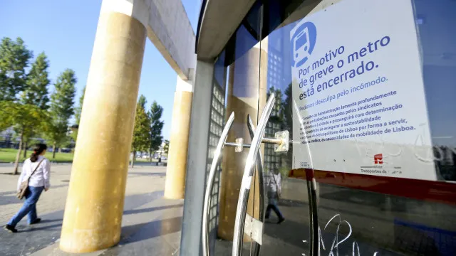 
                    Greve geral ameaça parar transportes (e lançar caos): Quem vai aderir?
                